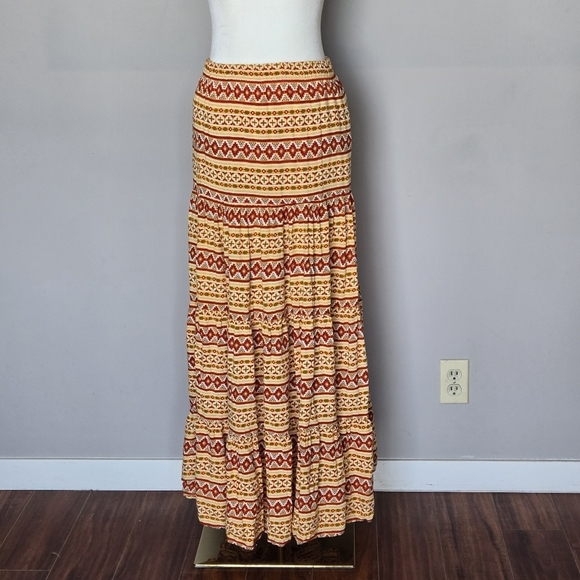 Blu Moon Boho Southwestern Aztec Resort Vacation Tiered Pull-On Maxi Skirt 2 (S) - Picture 4 of 10